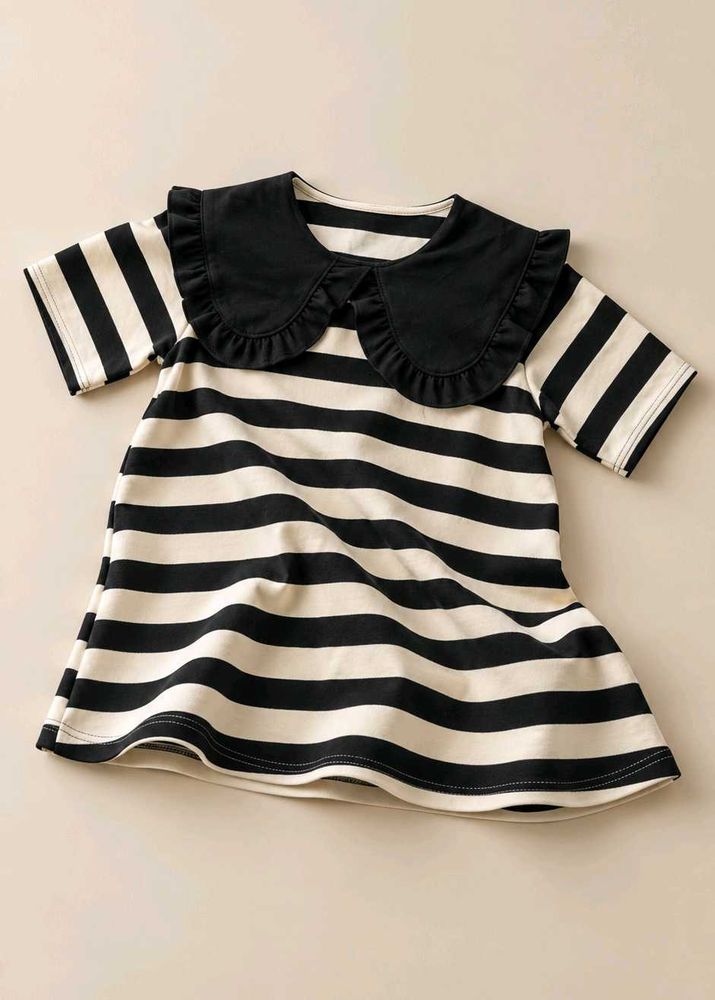 BLACK AND WHITE STRIPED TOP WITH RUFFLED COLLAR