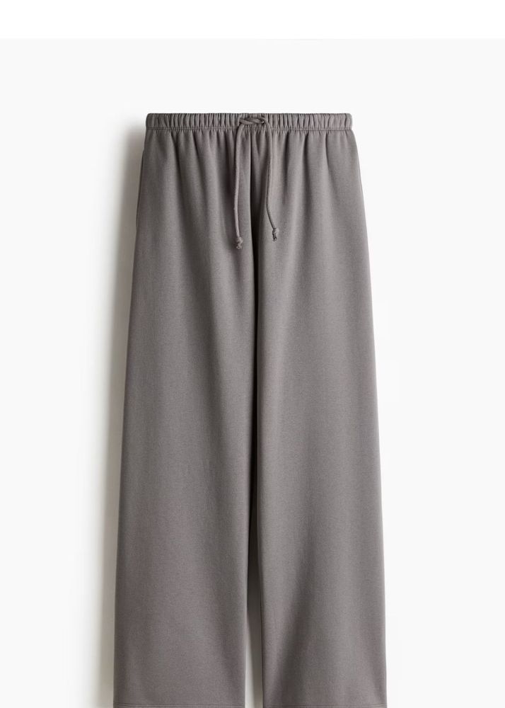 Comfortable Grey Wide-Leg Sweatpants