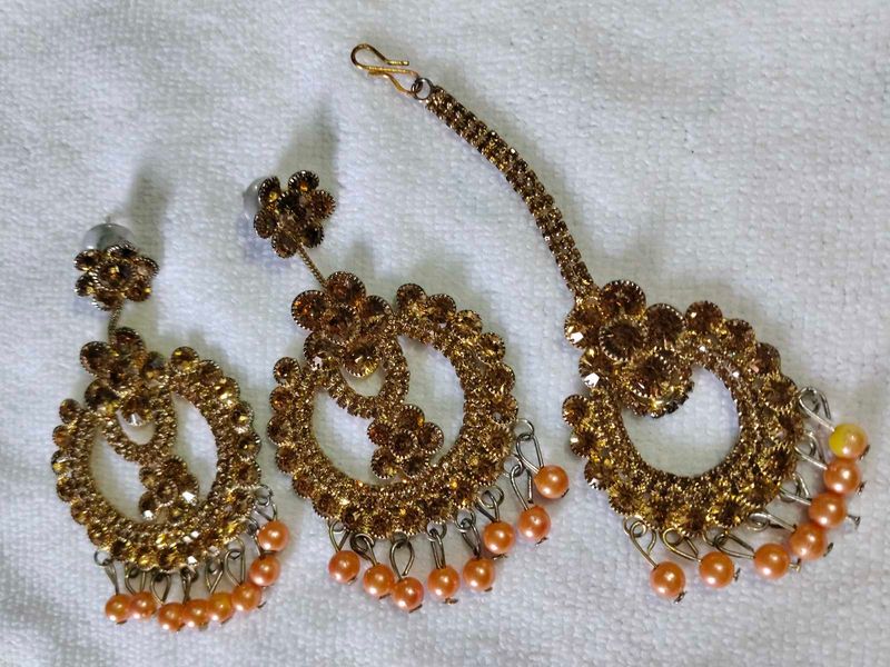 Earrings &amp; Maang Tikka Set