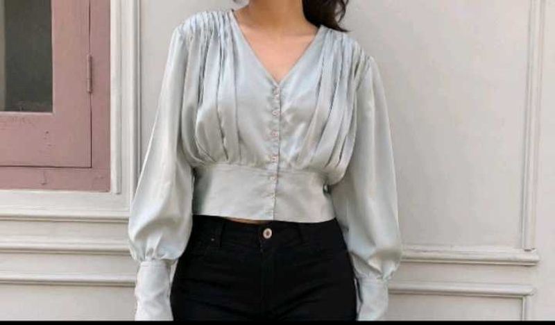 Chic Pleated  Blouse