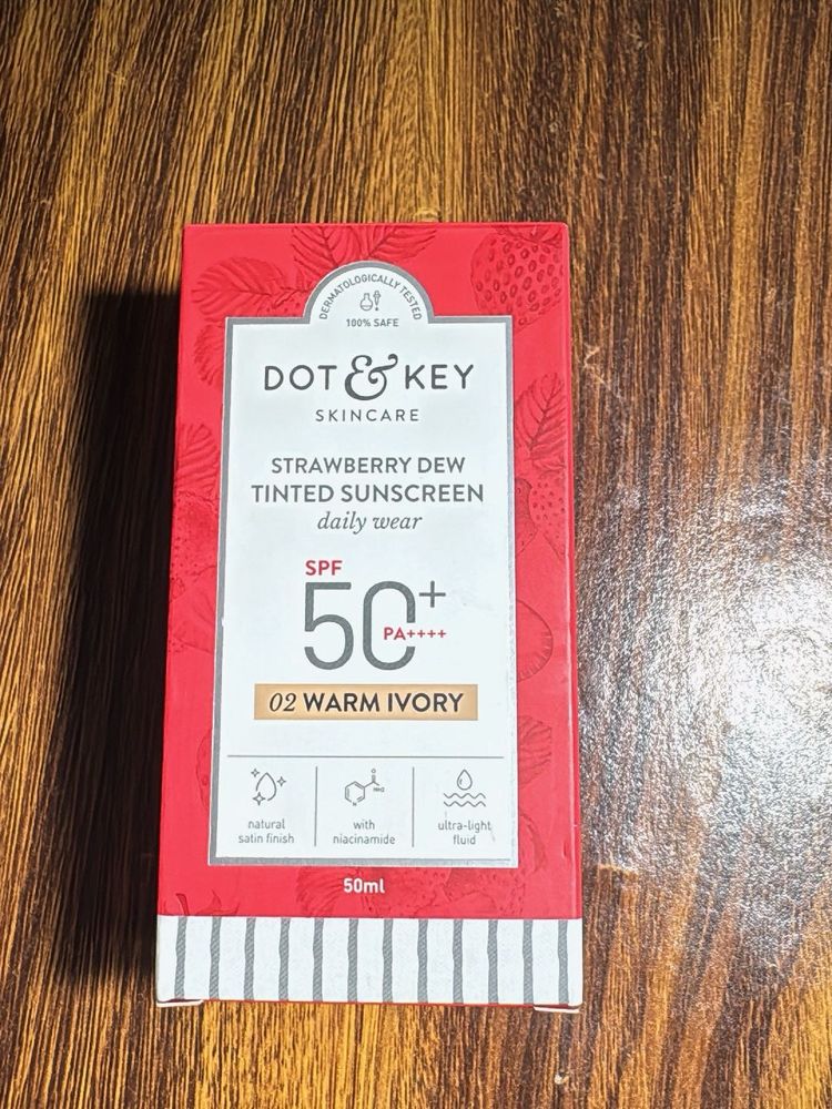 Dot &amp; Key Strawberry Dew Tinted Sunscreen