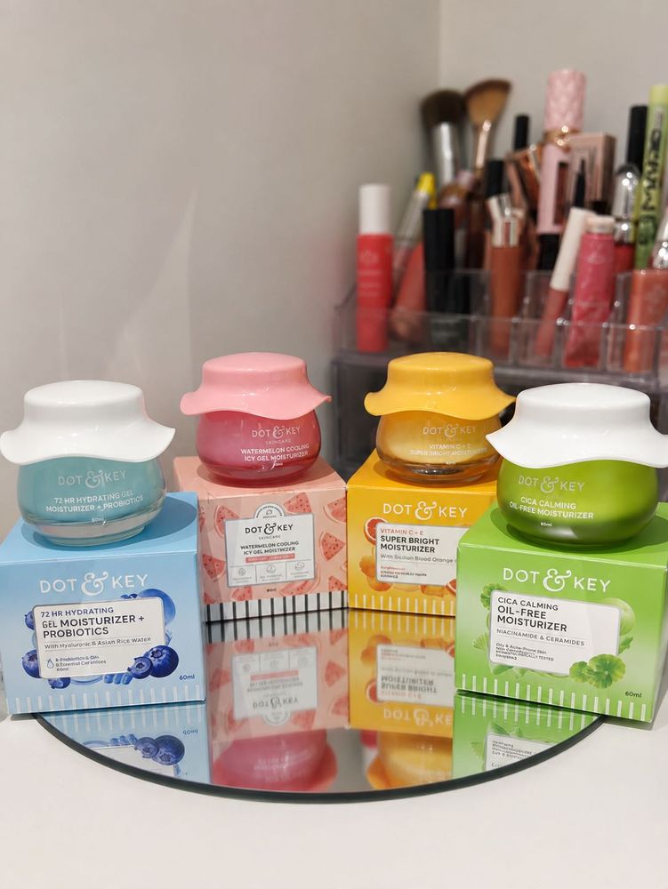 DOT &amp; KEY Moisturizer Lot