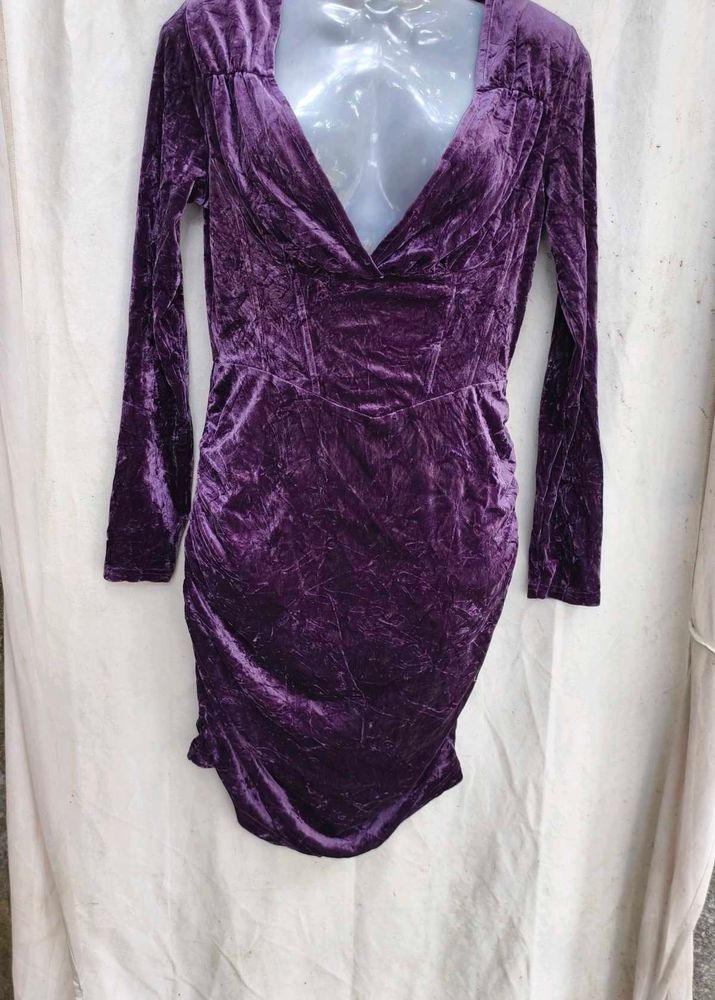 10238. Velvet Deep Neck Mini Dress