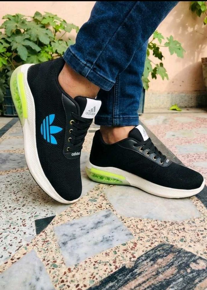 Adidas Men's Black Sneakers Size UK 9