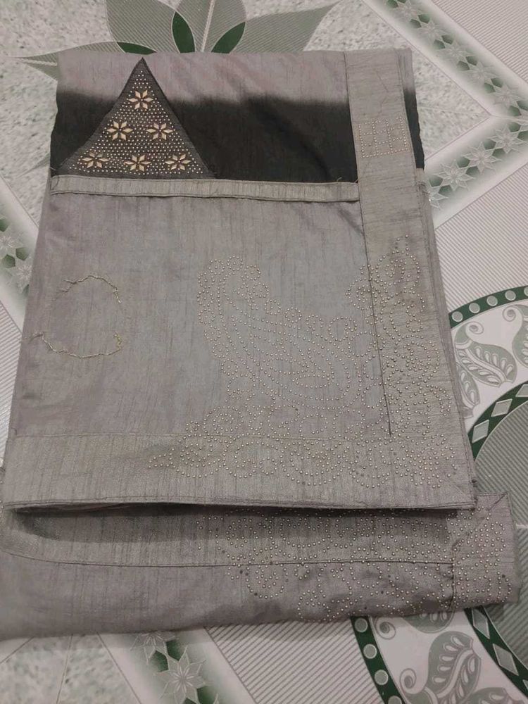 Grey Saree With Special Design &amp; Stiched Blouse
