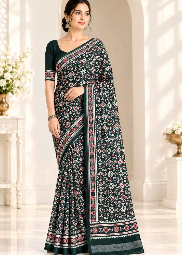 Elegant Green Saree with Red &amp; White Print