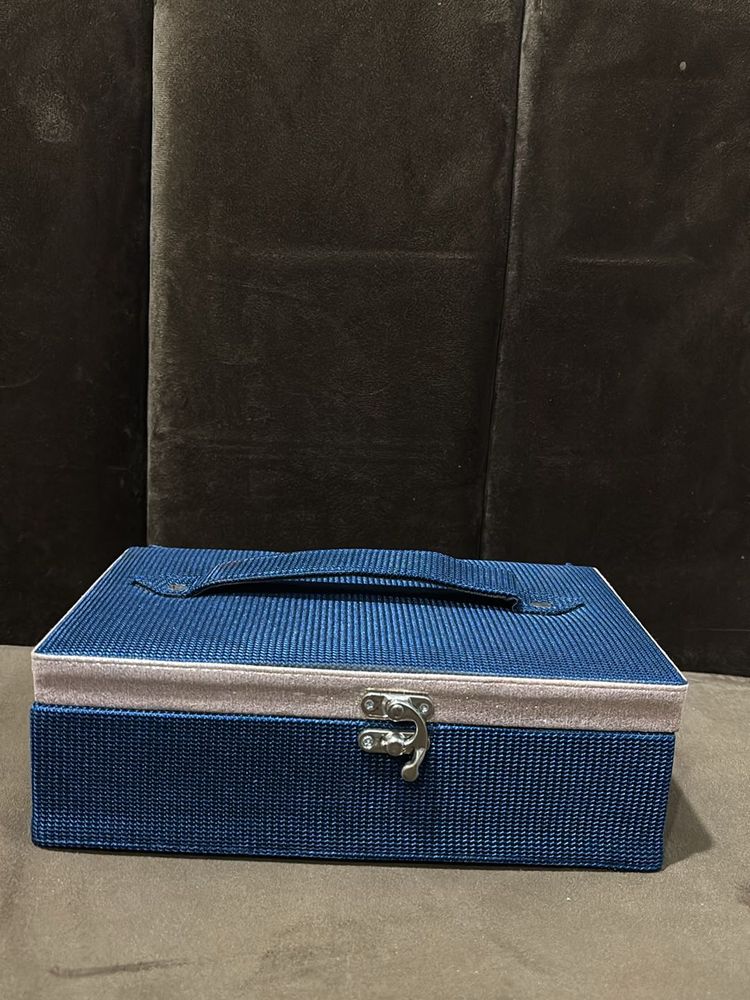 new unused makeup kit