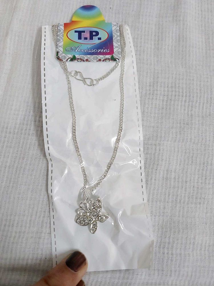 Sparkling Butterfly Pendant Necklace