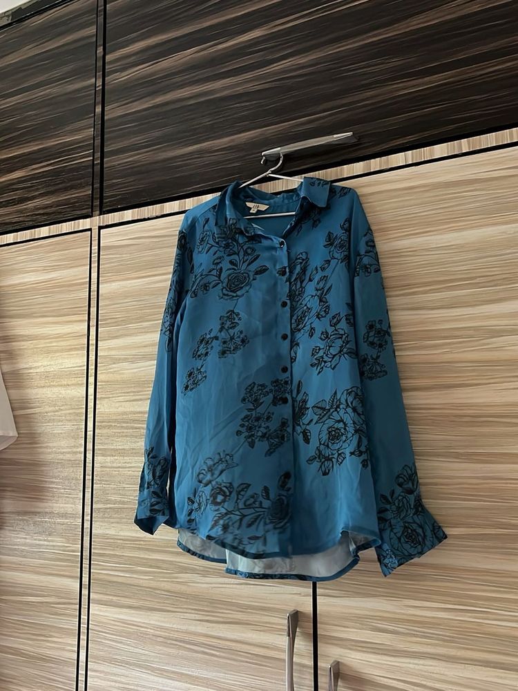 Blue Floral Print Button-Up Shirt