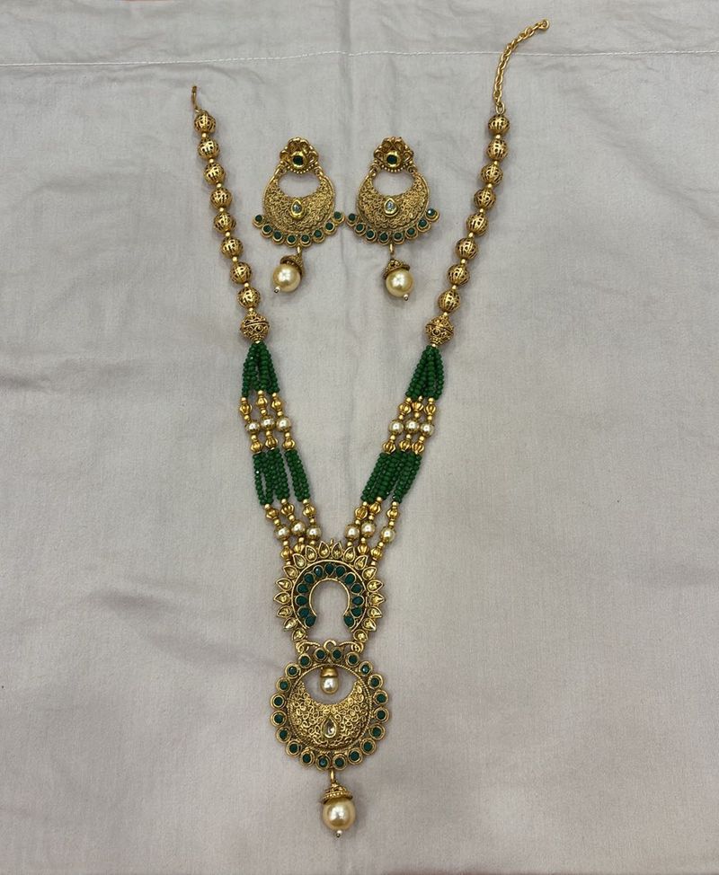 Green Beaded Kundan Necklace Set