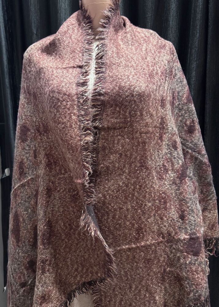 Elegant Woven Shawl