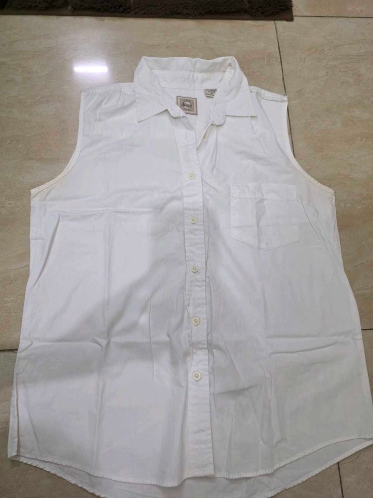 Classic White Sleeveless Button-Up Shirt