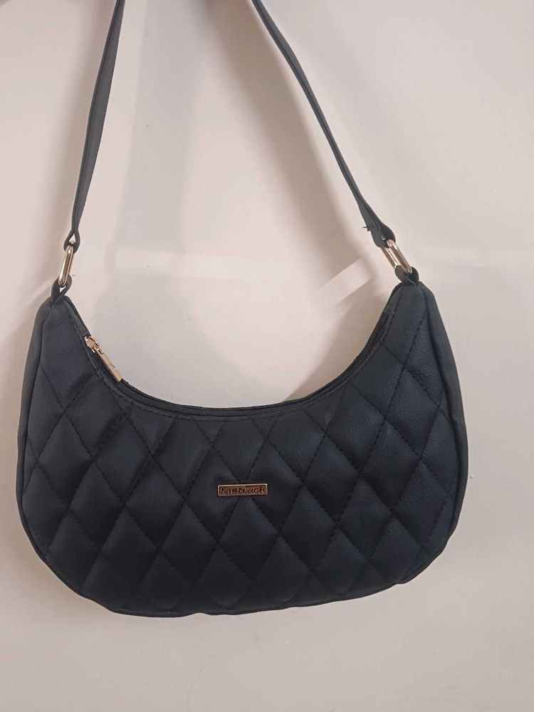 Stylish Quilted Shoulder Bag