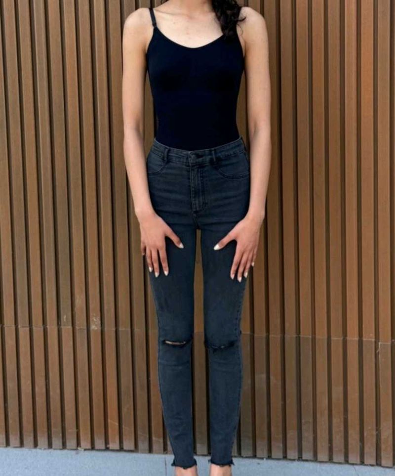 Ripped Black Skinny Jeans