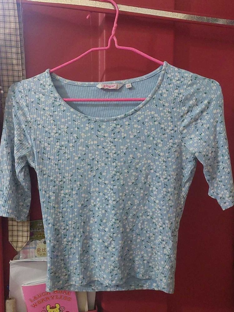 Dainty Floral Top