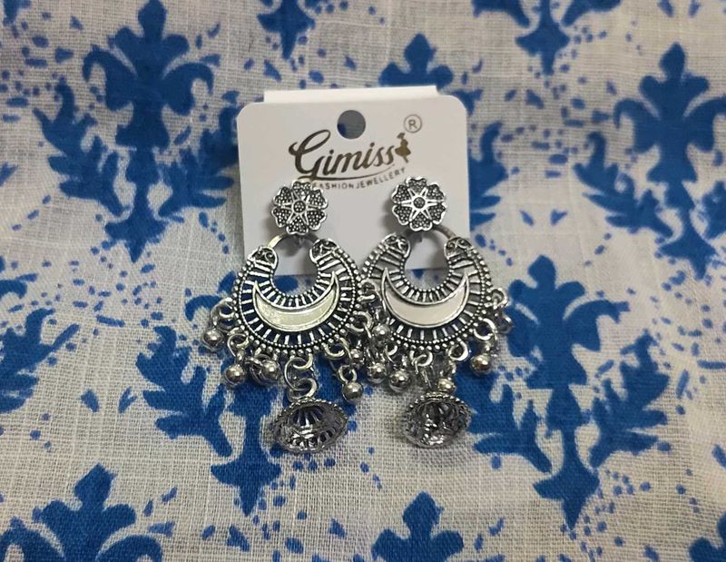 Gimiss Silver Jhumka Earrings