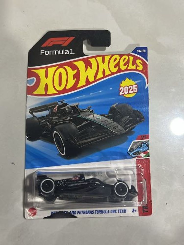 f1 Petronas Mercedes ink damage