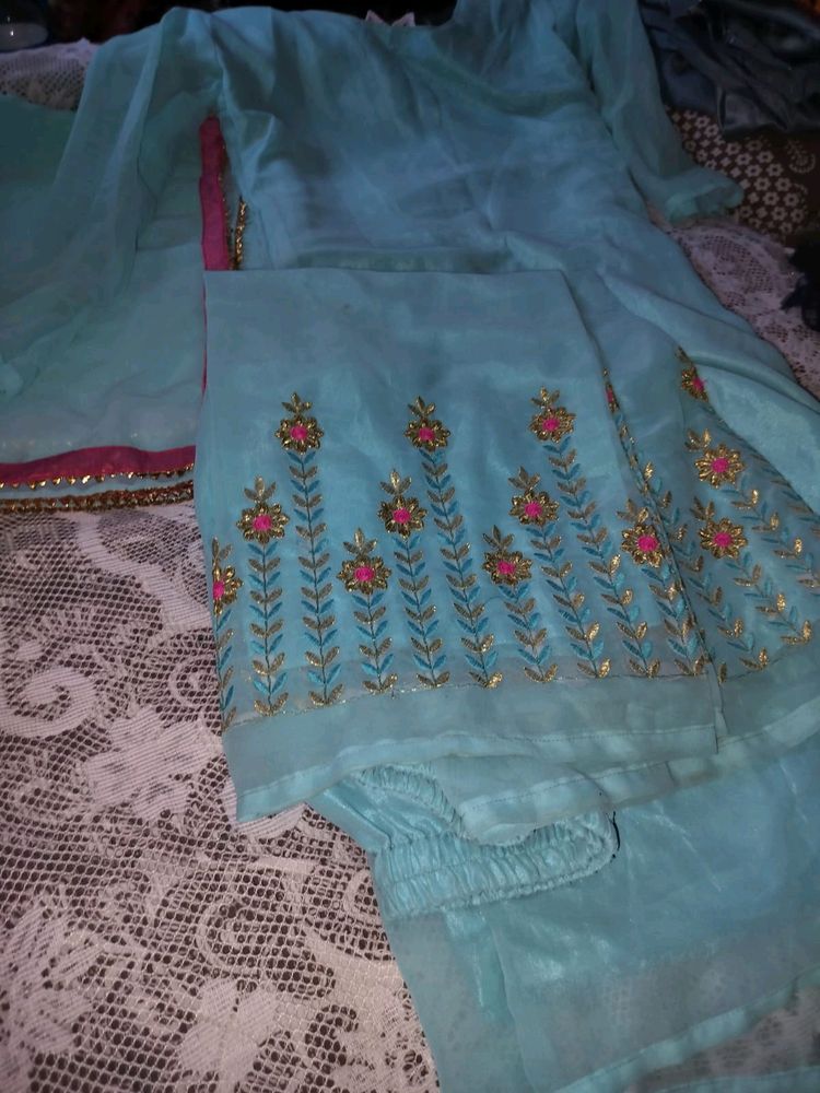 Beautiful Teal Embroidered Shalwar Kameez