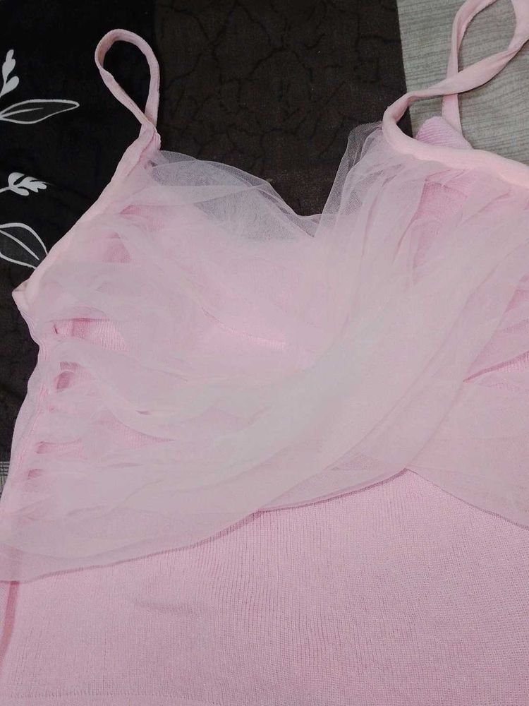 sleeveless top