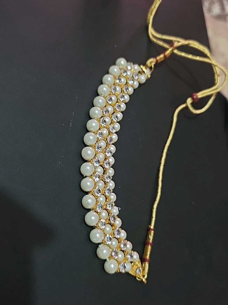 Elegant Pearl &amp; Crystal Choker