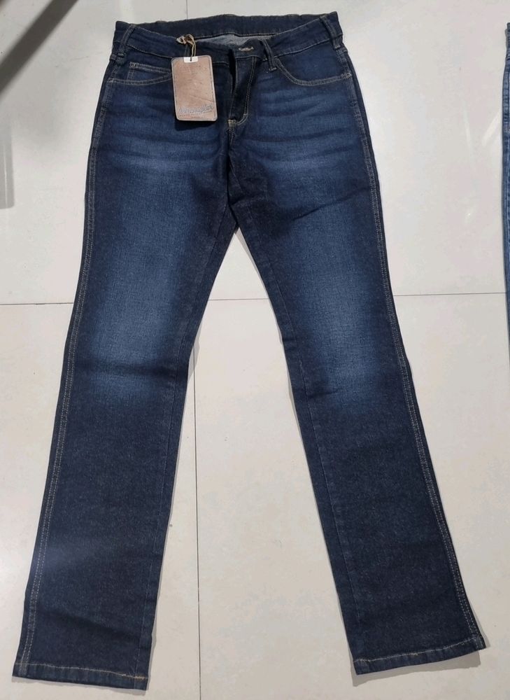 Trendy Men's Wrangler Jeans