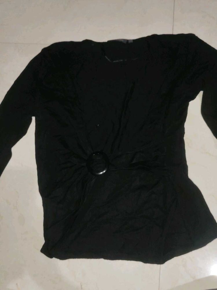 Chic Black Long Sleeve Top with O-Ring Detail