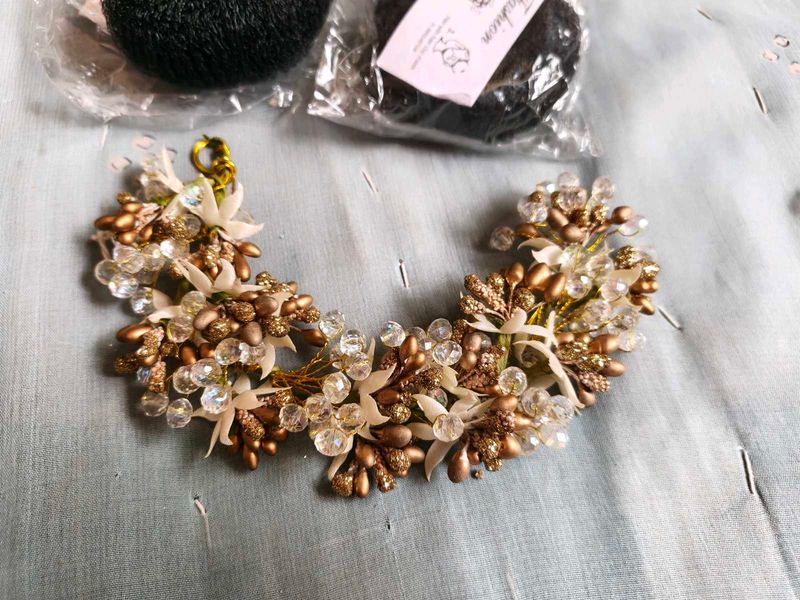 Exquisite Bridal Hair Accessory