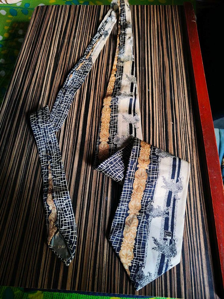 Italian abstract design branded silk tie
