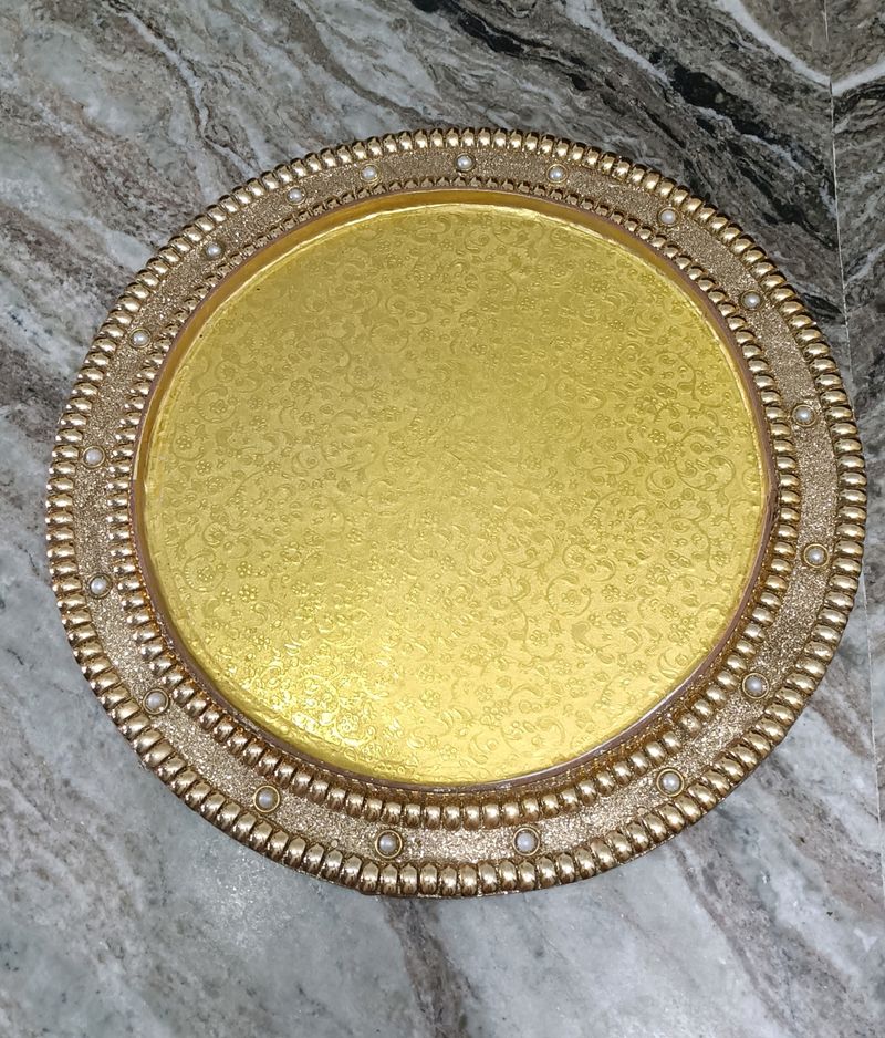 stones decorated Plates