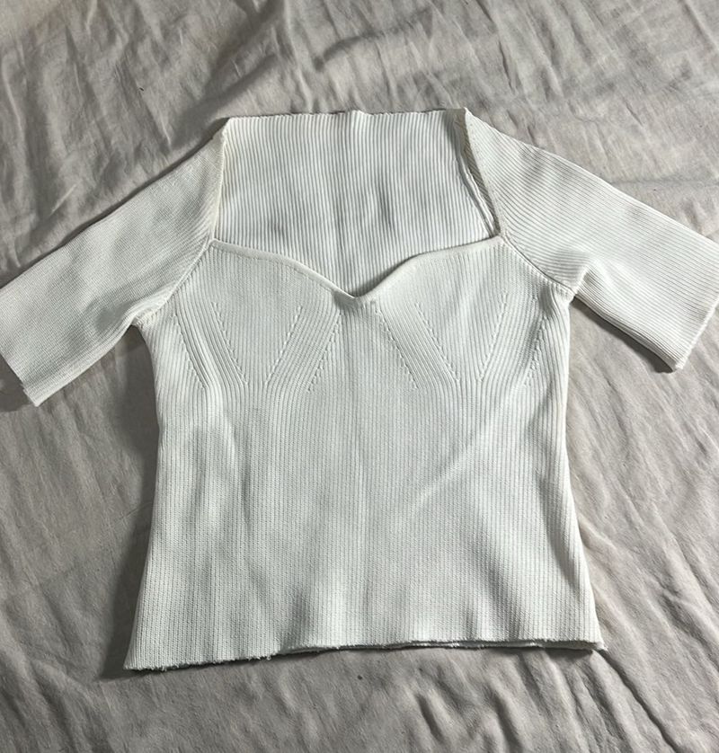 White Ribbed Sweetheart Neck Top
