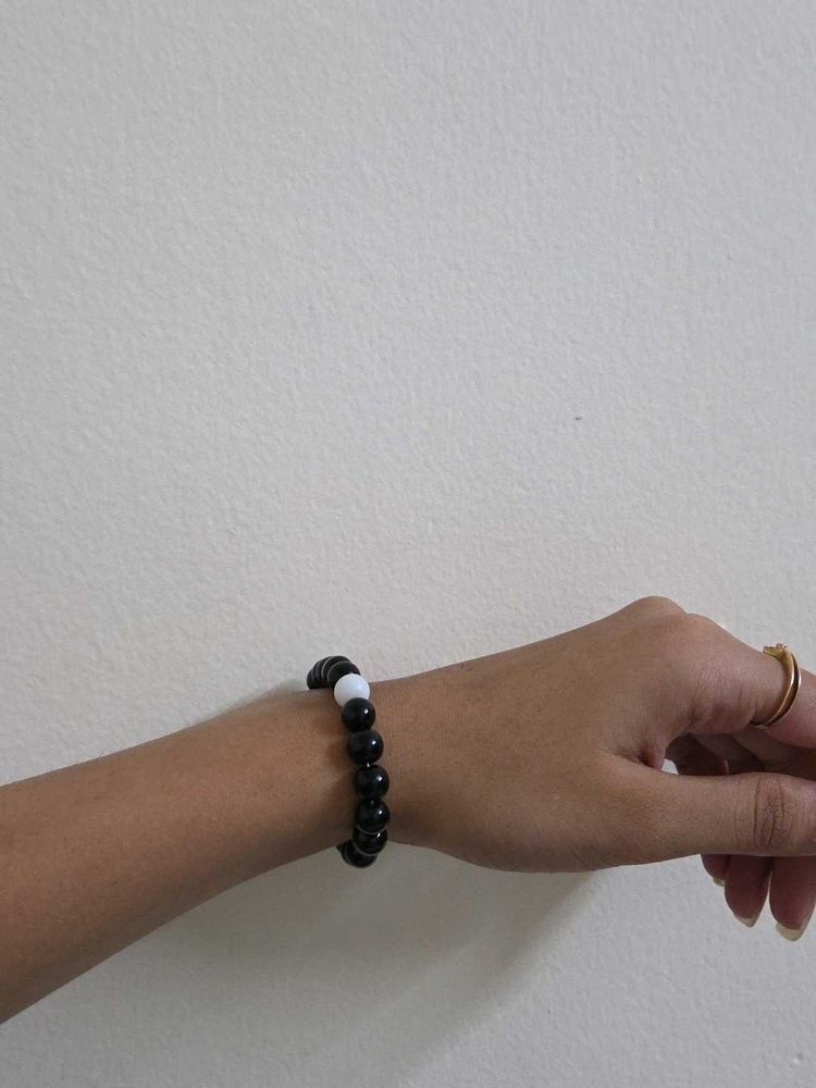 Black Beaded Bracelet with White Accent