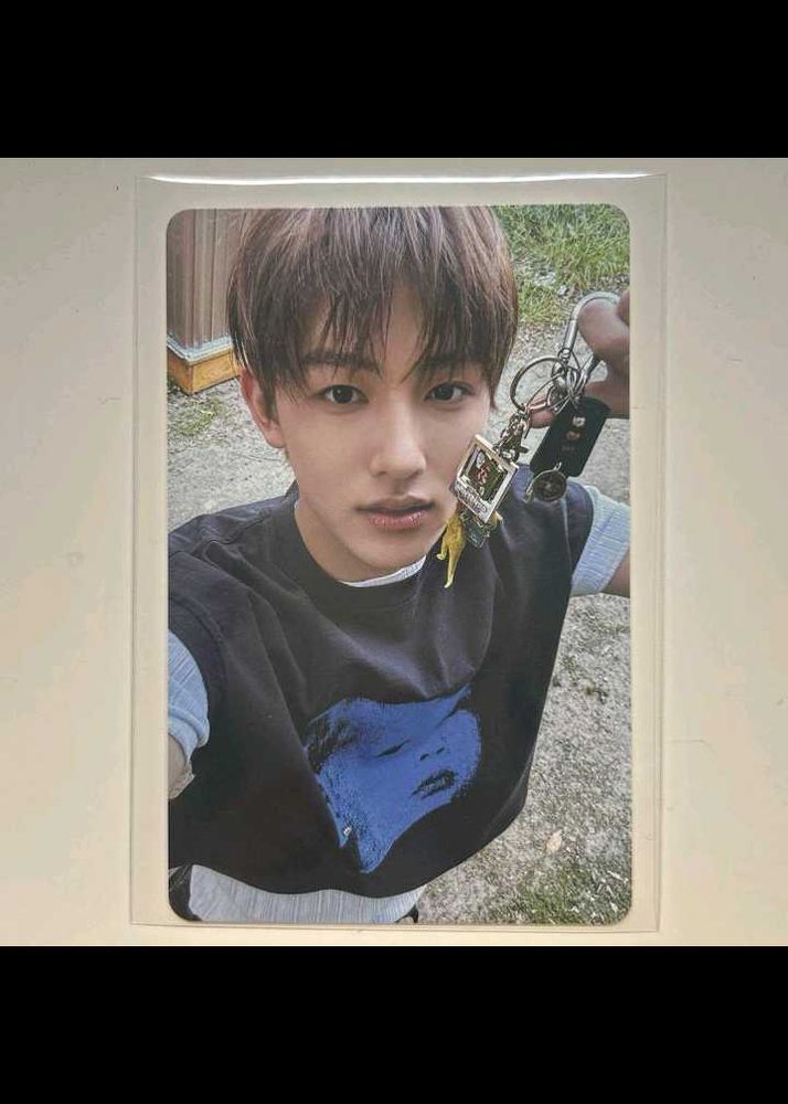 Seonghyeon official photocard