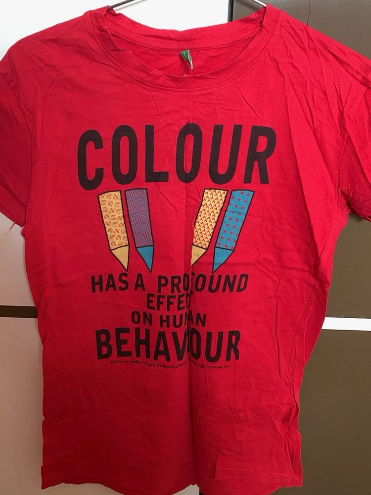 Red Graphic Print T-shirt