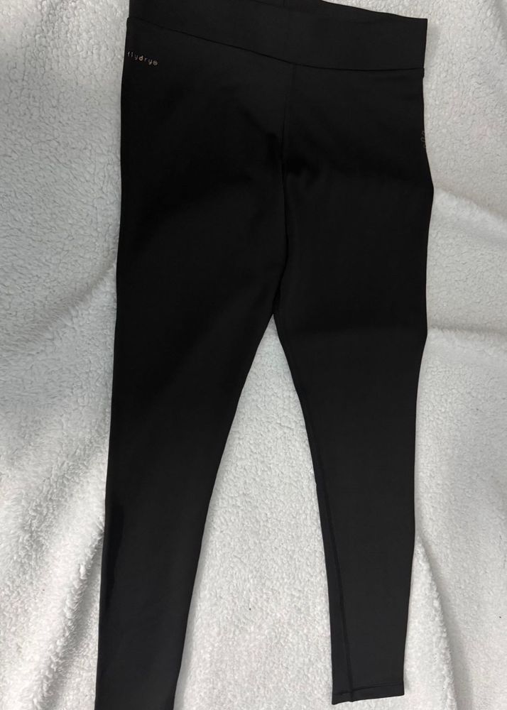 Gym Tights Cult Sports Wear SizeM