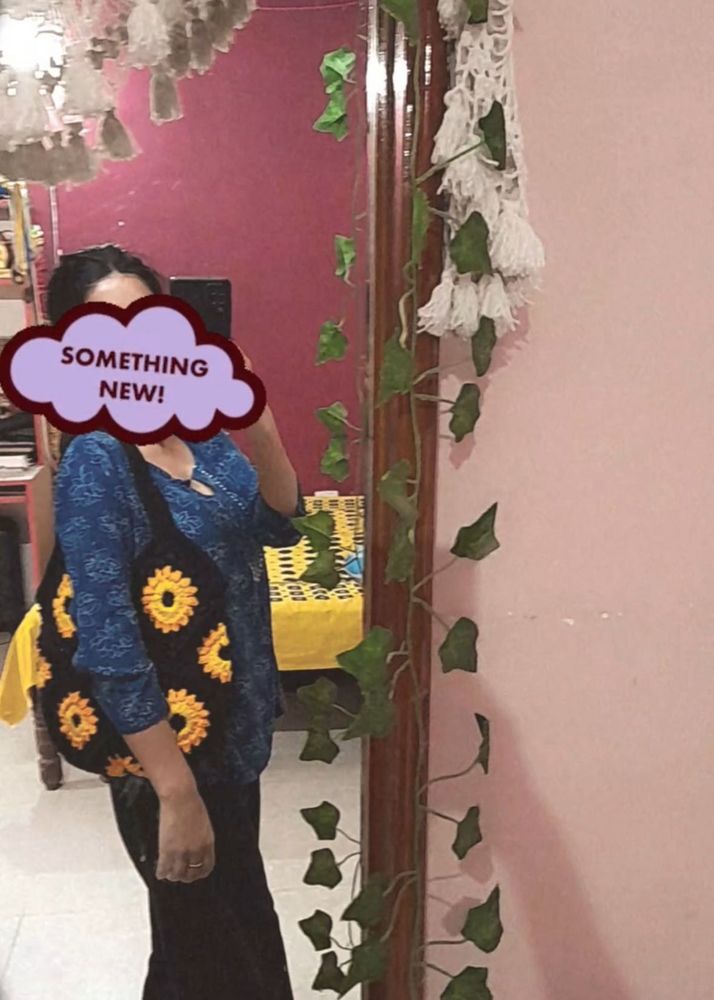 Sunflower Crochet Shoulder Bag