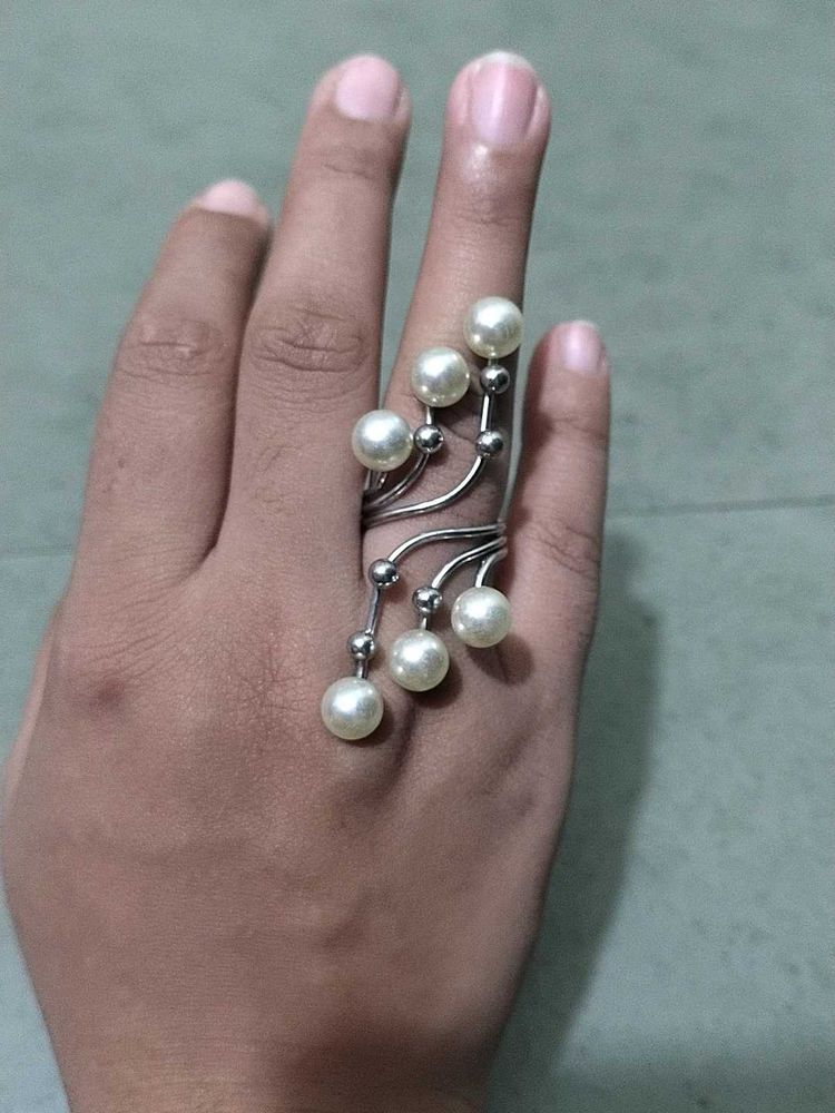 Unique Pearl &amp; Silver Tone Ring