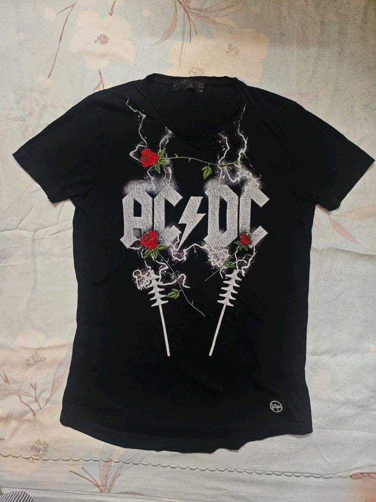 AC/DC Black Vintage Rose Embroidered Band Tee