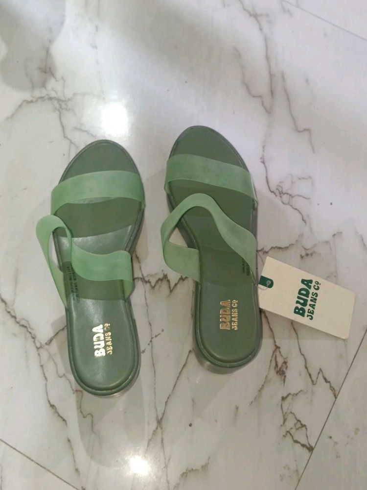 Green Jelly Slides - Trendy &amp; Comfy