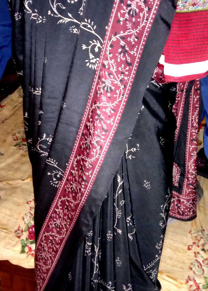 Elegant Black &amp; Red Floral Saree