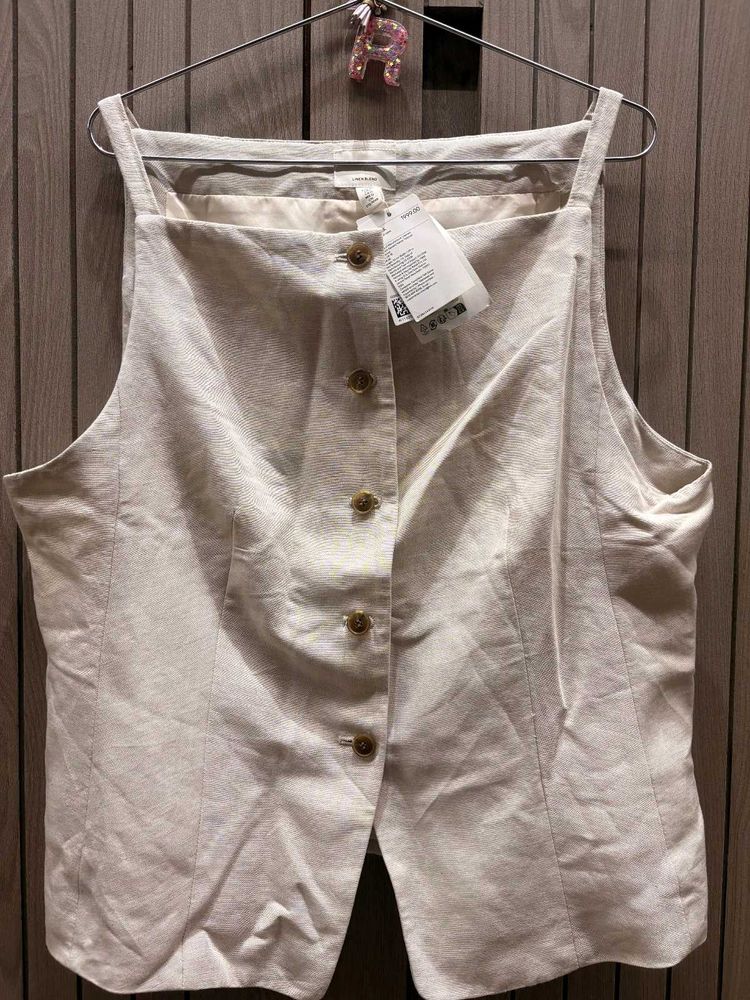 H&amp;M Chic Linen Button-Up Tank Top