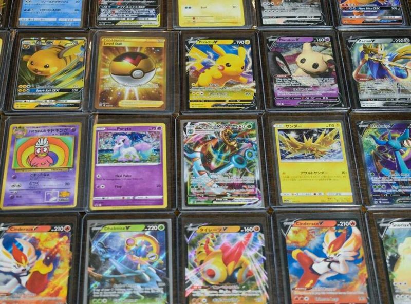 Random 22 pokemon cards.(V/EX/VMAX)