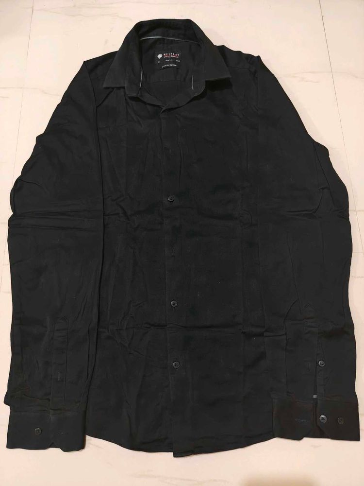 Classic Black Men's Button-Up Shirt
