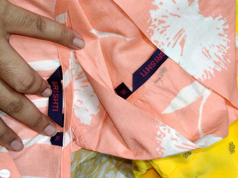 SRISHTI Peach Floral Kurta with Shrug XL