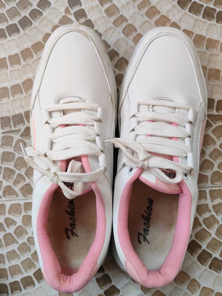 White &amp; Pink Fashion Sneakers