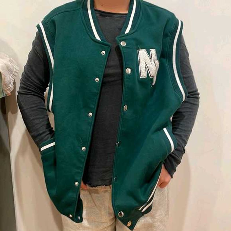 H&amp;M Men's Waist Coat Fit For XL, XXL.
