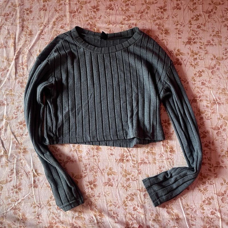 Ribbed Cropped Long Sleeve Top