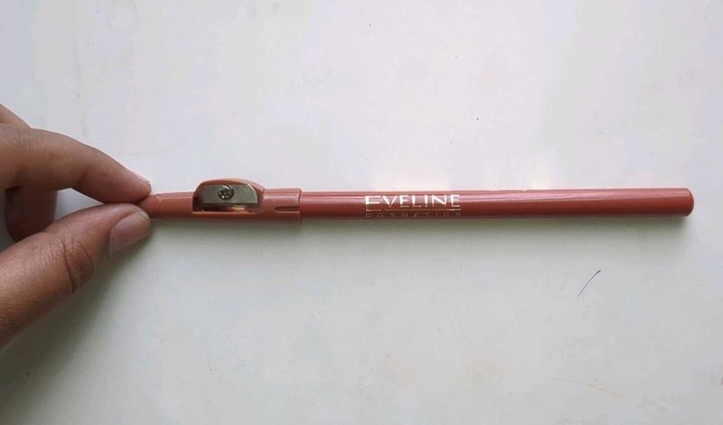 Eveline Nude lip liner