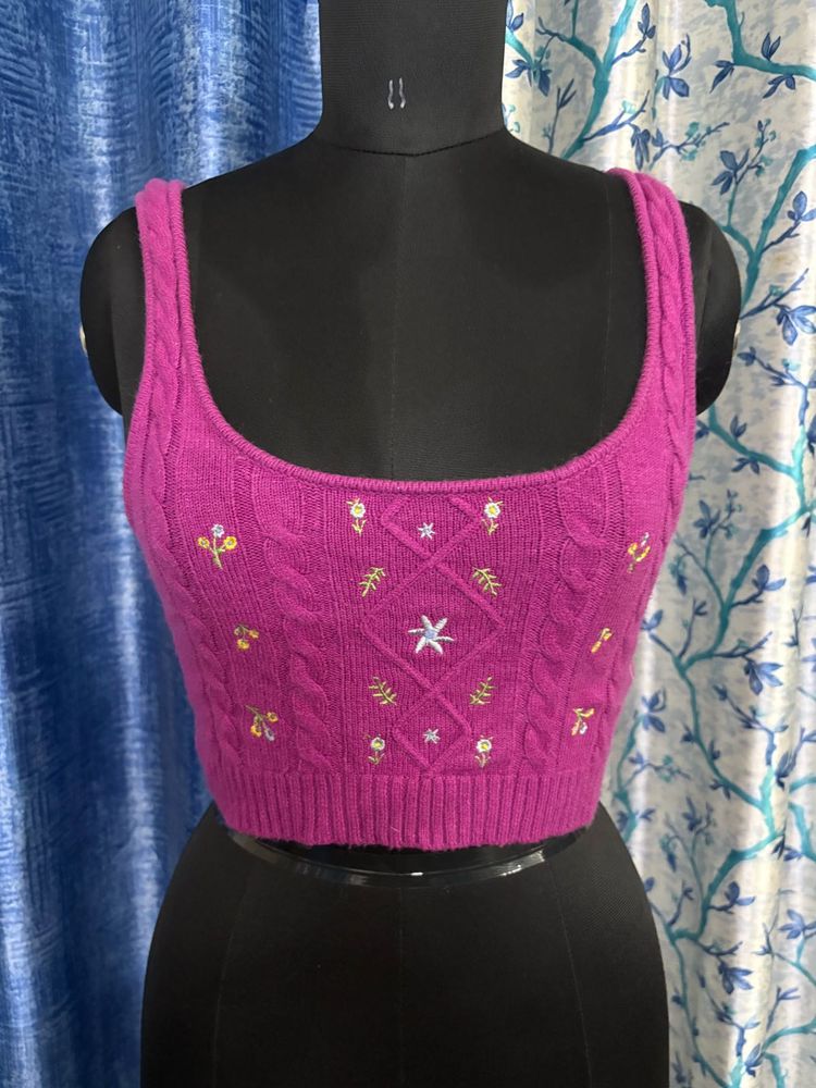Embroidered Cable Knit Crop Top