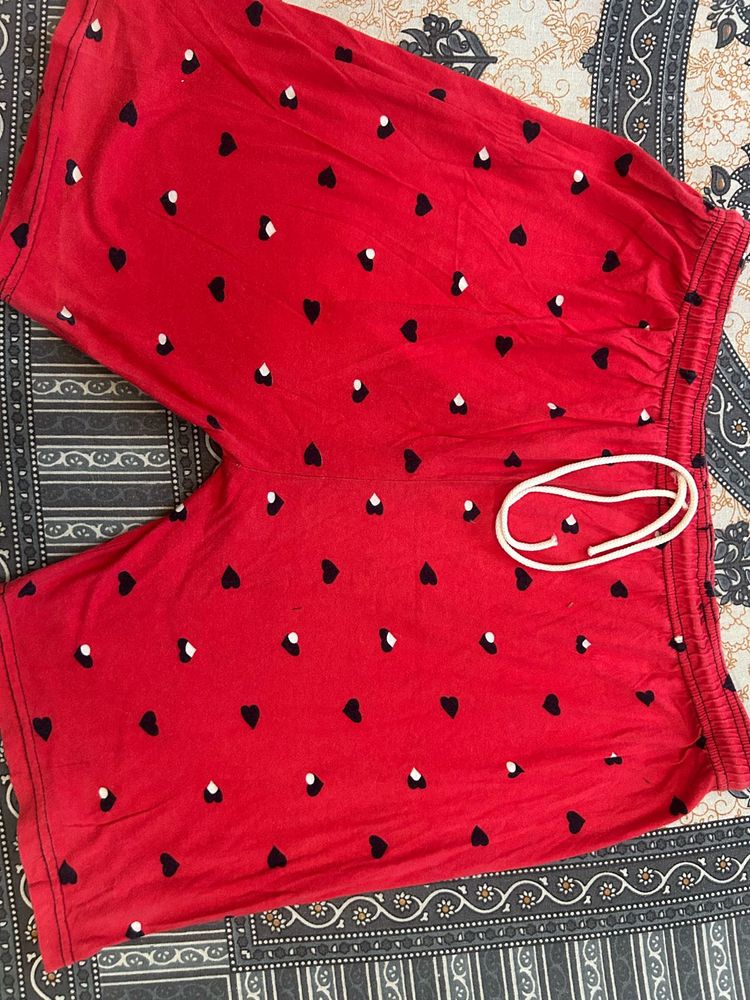 Cute Red Heart Print Shorts