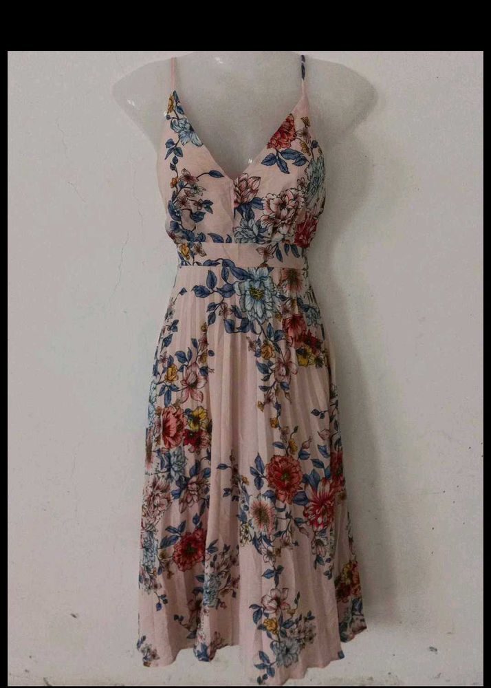 GORGEOUS FLORAL DRESS